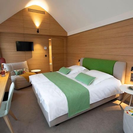 B-Lodge Boutique Hotel Лувен-ла-Ньов Екстериор снимка