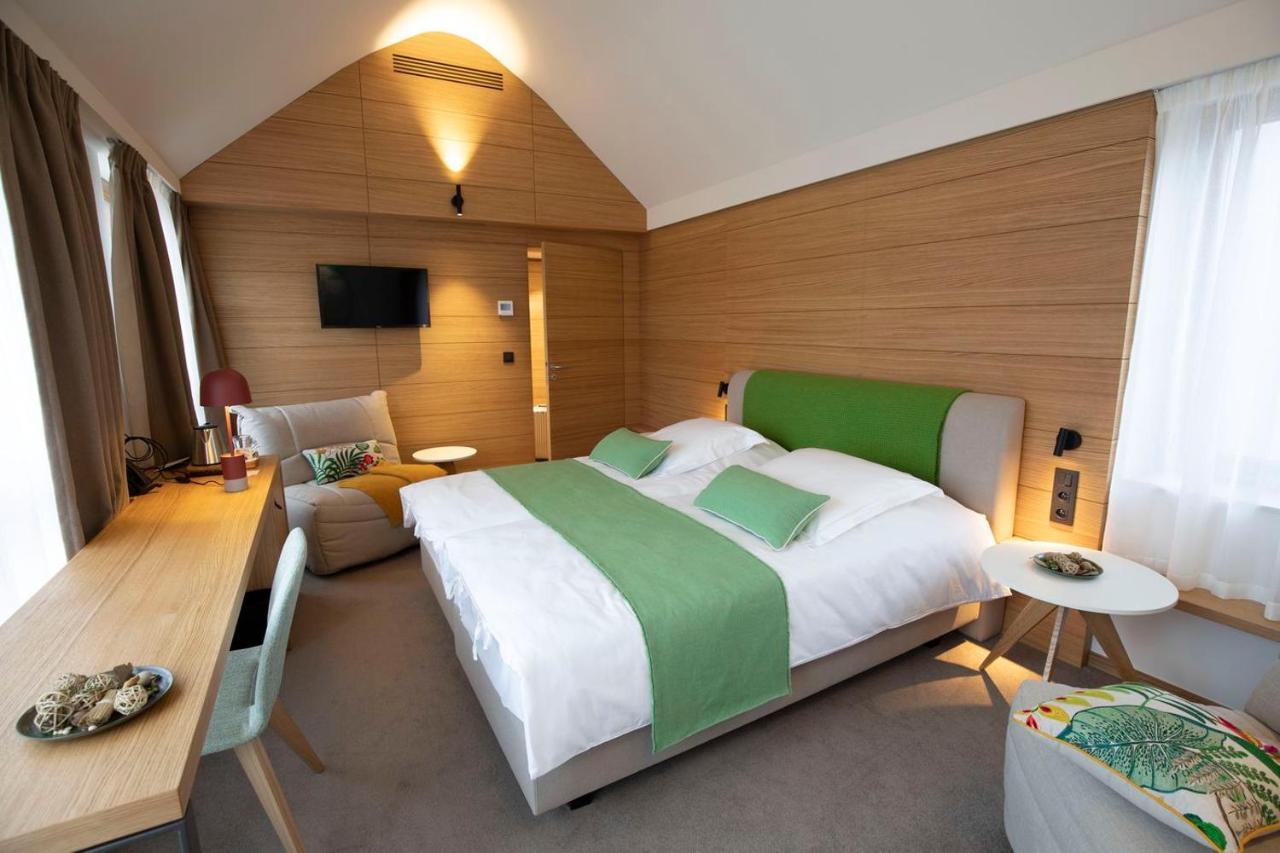 B-Lodge Boutique Hotel Лувен-ла-Ньов Екстериор снимка