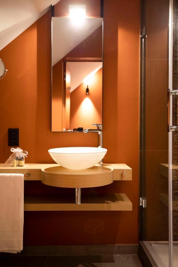 B-Lodge Boutique Hotel Лувен-ла-Ньов Екстериор снимка